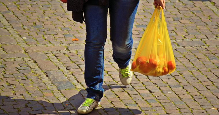 Why Is Using Reusable Bags So Hard?